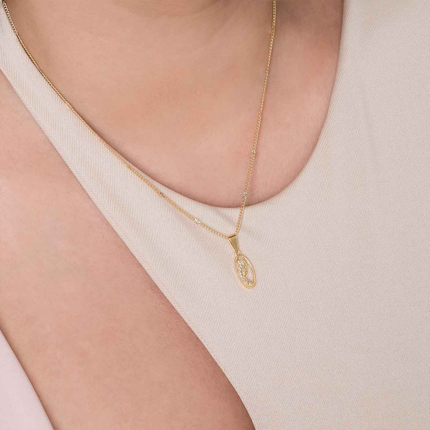 D. Virgen Niña Cristal