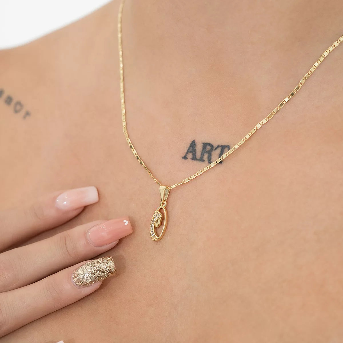 D. Virgen Niña Cristal